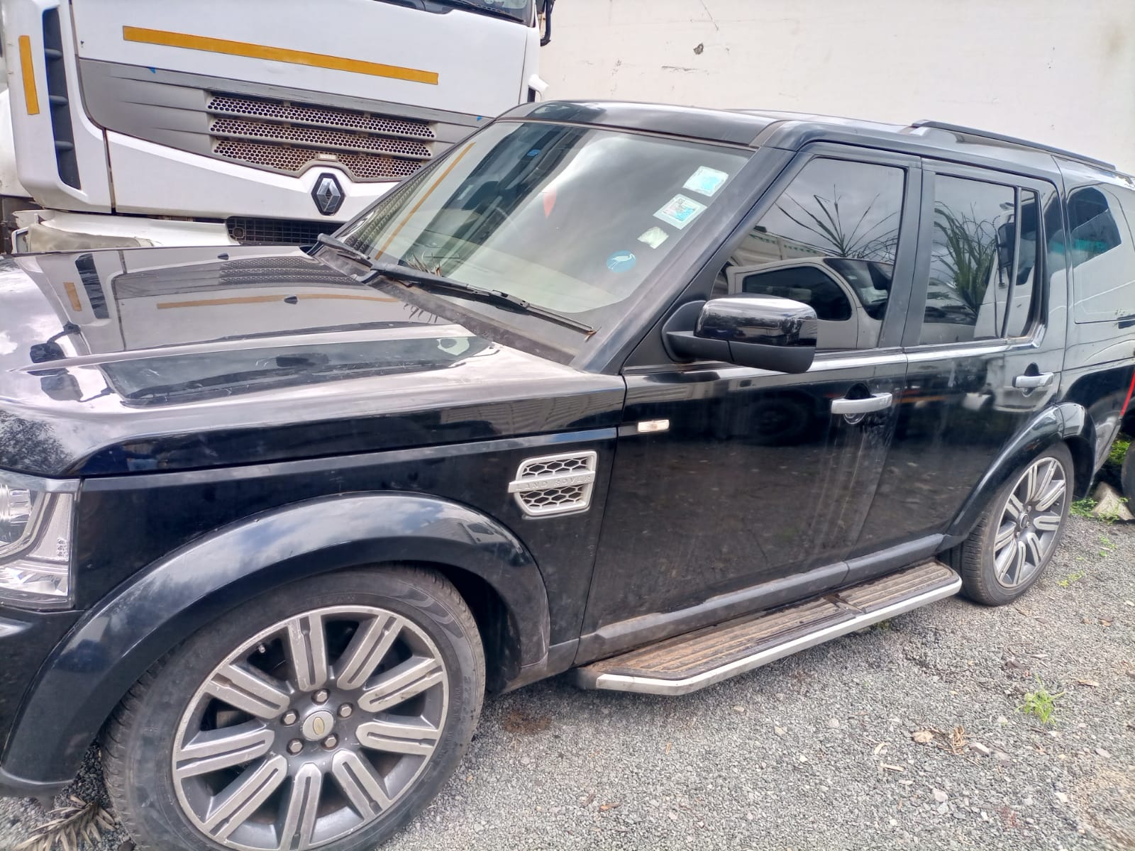 Land Rover Discovery 4